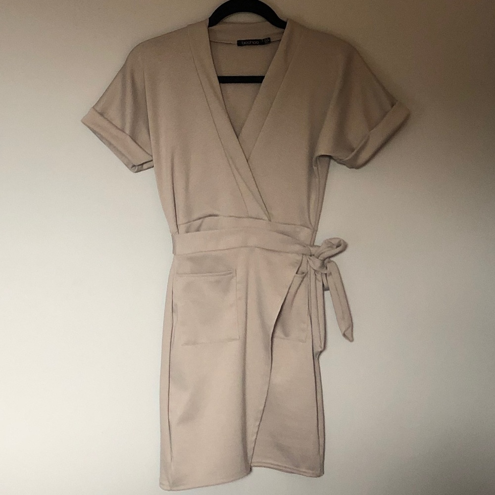BOOHOO Mini Wrap Dress